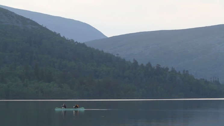 lake-skarsjon-sweden-camping